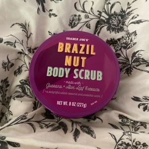Brazil nut body scrub